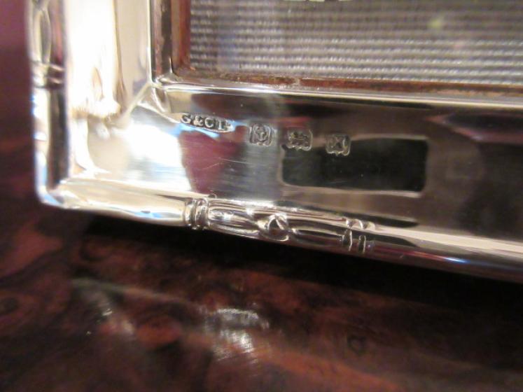 George V Period Silver Decorative Edge Photo Frame - Image 2