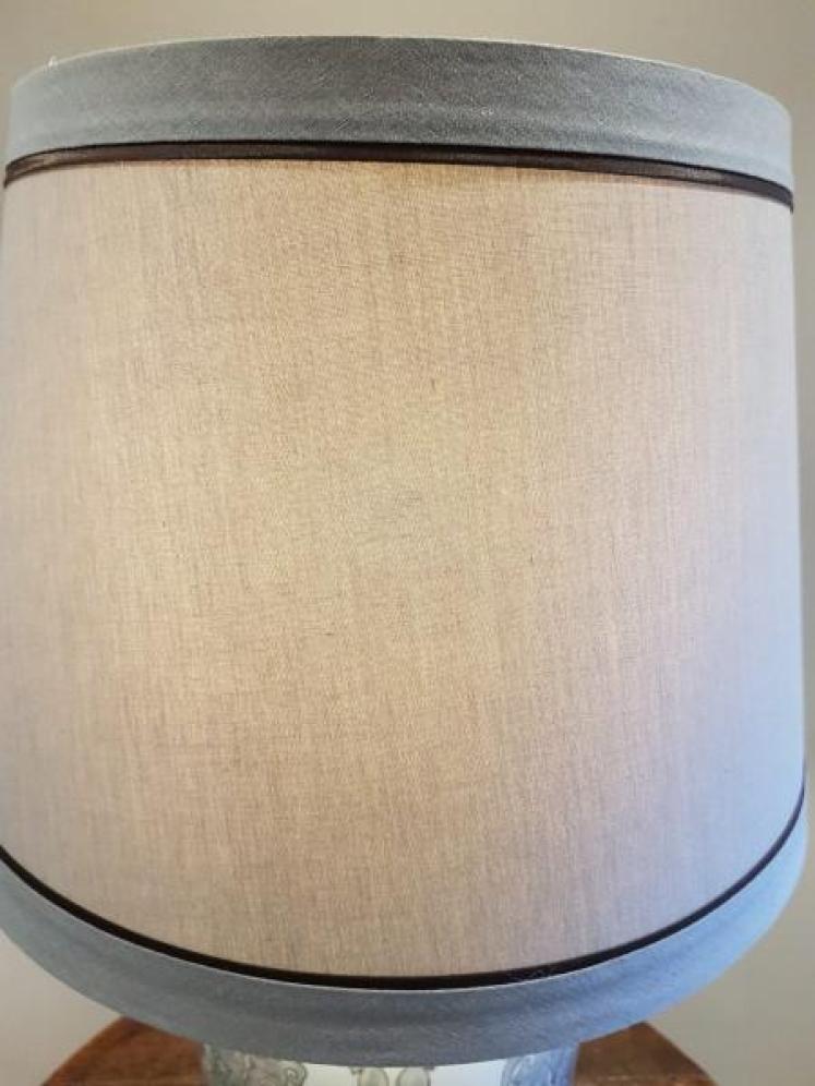 Grey Patterned Porcelain Table Lamp and Shade - Image 2