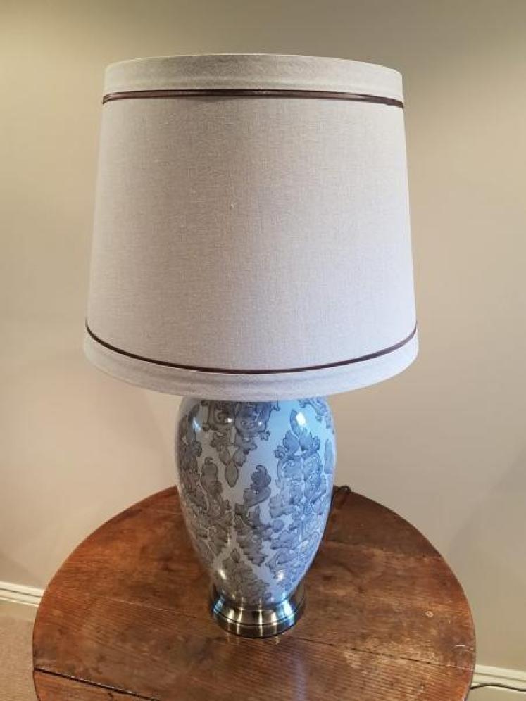 Grey Patterned Porcelain Table Lamp and Shade - Image 5