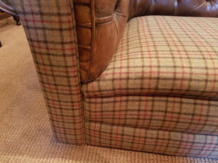 1930's Chesterfield Sofa with Original Hide Upholstery  - Image 5