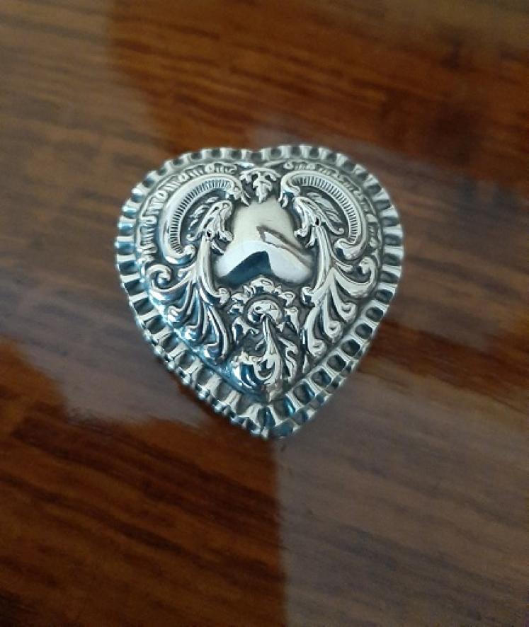 Antique Silver Heart Shaped Trinket Box - Image 2