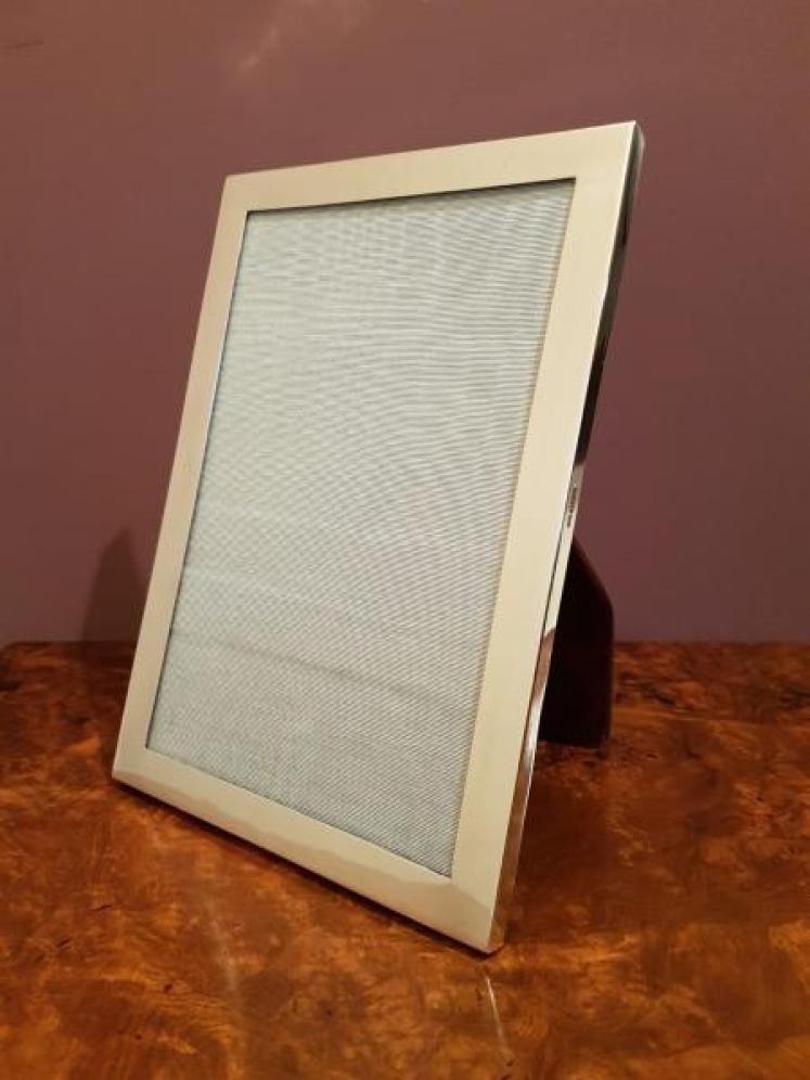 Quality George V Period Silver Photo Frame  - Image 5