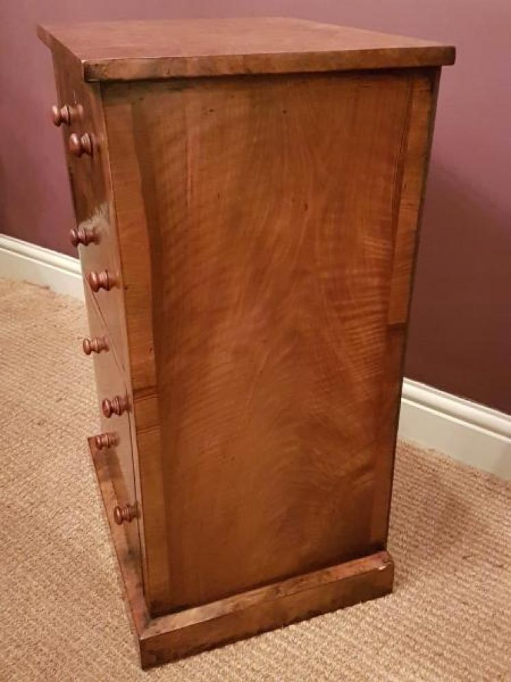 Pair of Antique Victorian Burr Walnut Bedside Chests - Image 2