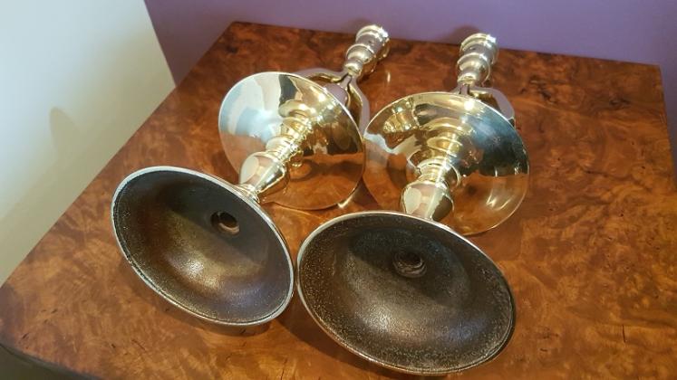 Pair of George III Brass Tavern Candlesticks - Image 3