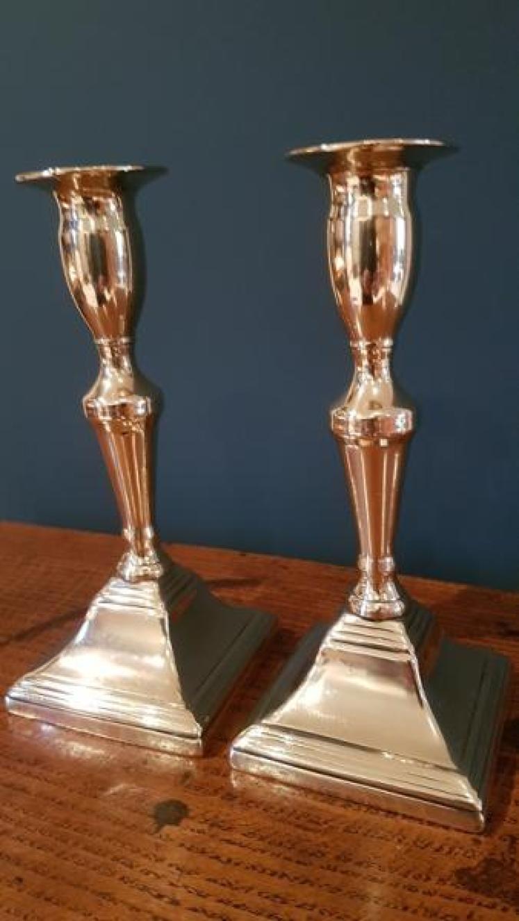 Pair of Fine George III Seamed Brass Candlesticks - Image 5