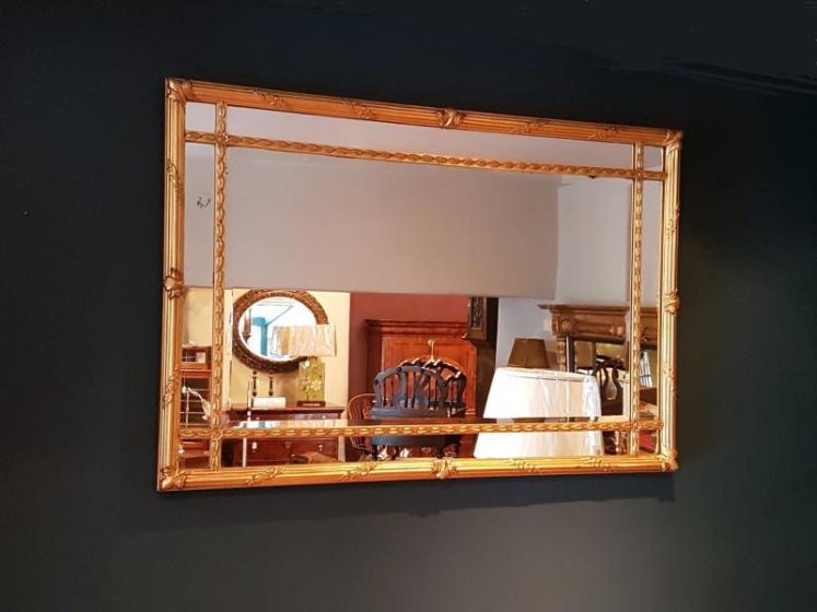 Superb Victorian Timber Gilt Segmented Mirror - Image 1