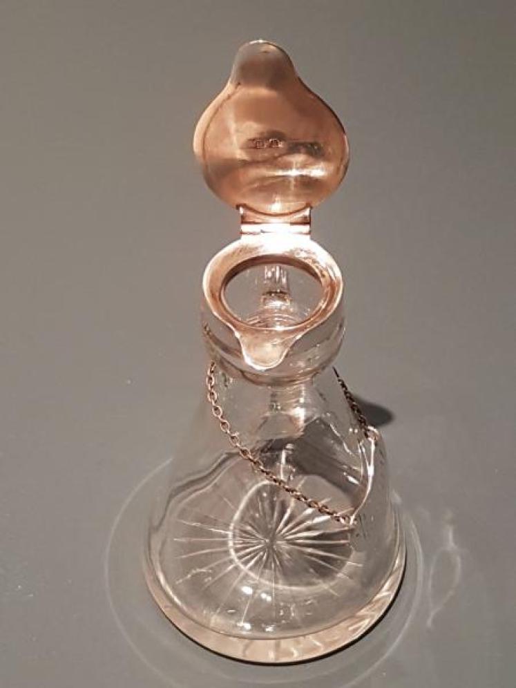 Edwardian Hukin and Heath Whisky Noggin - Image 4