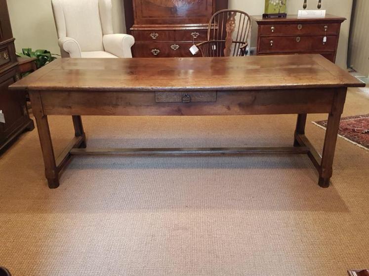 Outstanding III Oak 8 seater Farmhouse Table - Image 3