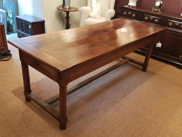 Outstanding III Oak 8 seater Farmhouse Table - Image 5