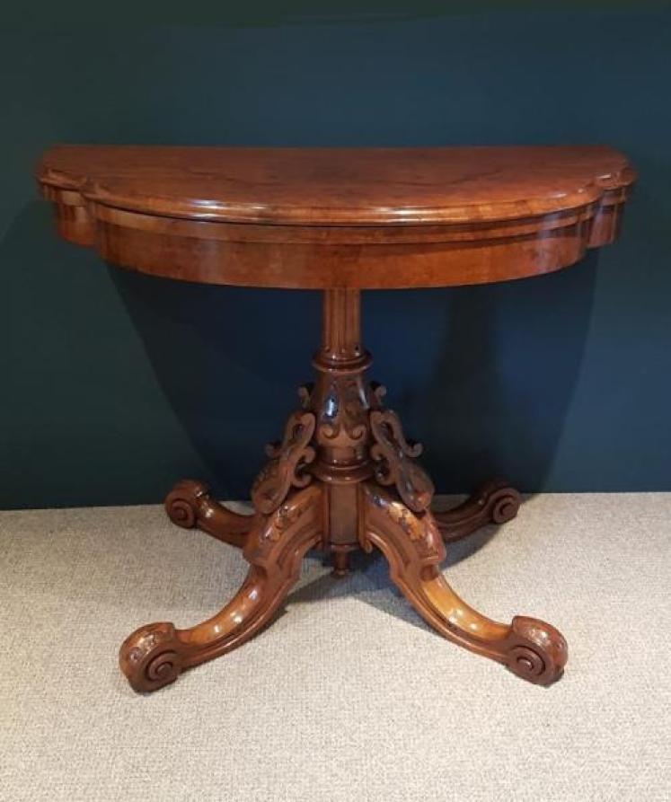 Fine Quality Victorian Burr Walnut Fold Over Top Table - Image 1