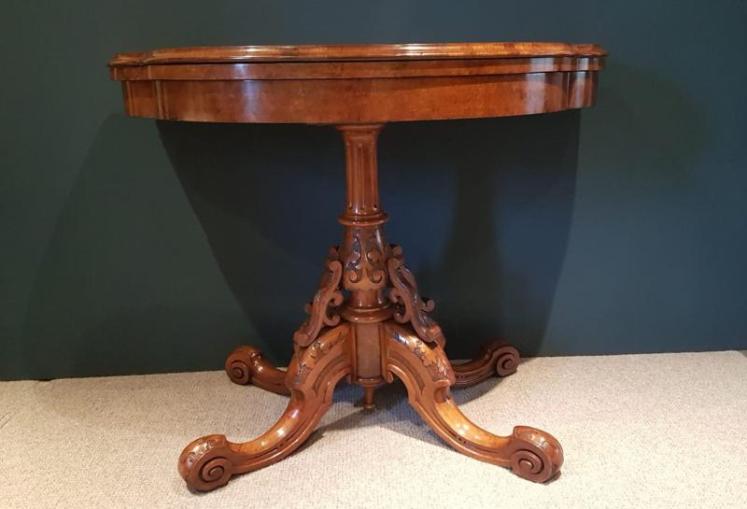 Fine Quality Victorian Burr Walnut Fold Over Top Table - Image 3