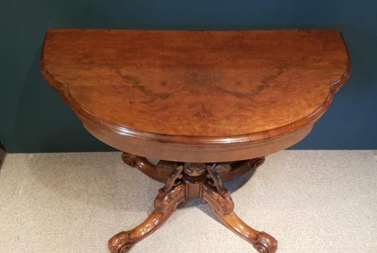 Fine Quality Victorian Burr Walnut Fold Over Top Table - Image 4