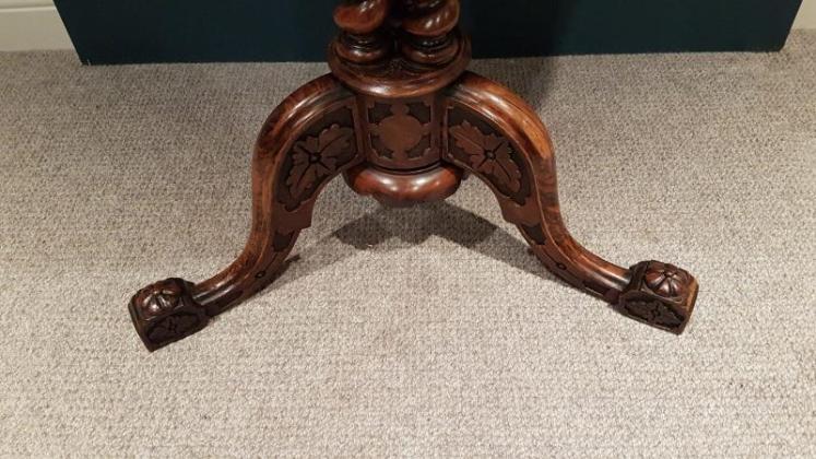 Superb Mid Victorian Burr Inlaid Walnut Lamp Table - Image 4