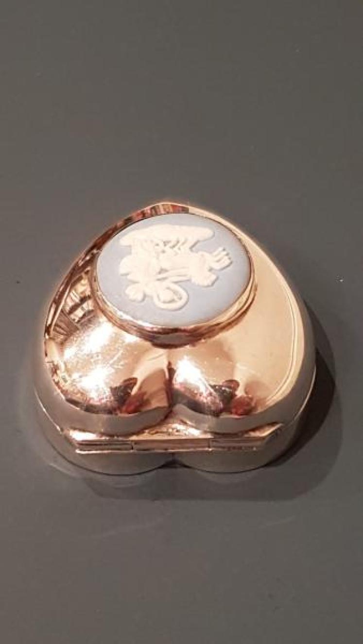 Antique Silver Heart Shaped Ring Box - Image 4