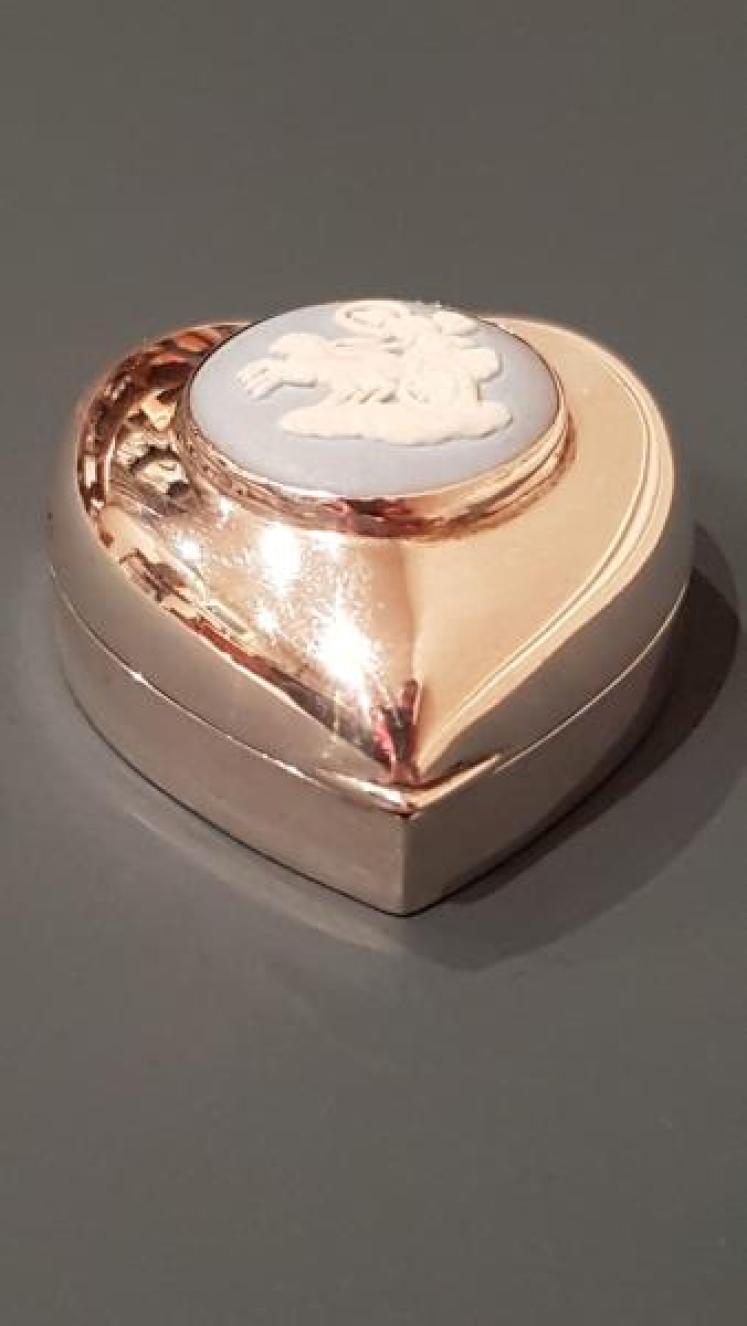 Antique Silver Heart Shaped Ring Box - Image 7