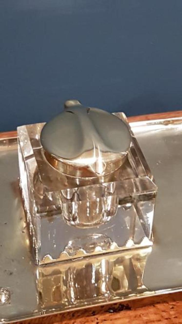 Large Art Nouveau Brass and Cut Crystal Ink Stand - Image 5