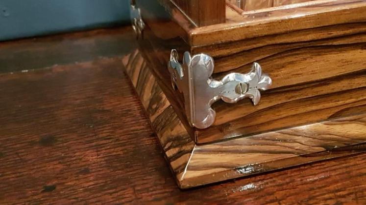 Antique Walnut Betjamann's Three Bottle Tantalus - Image 4