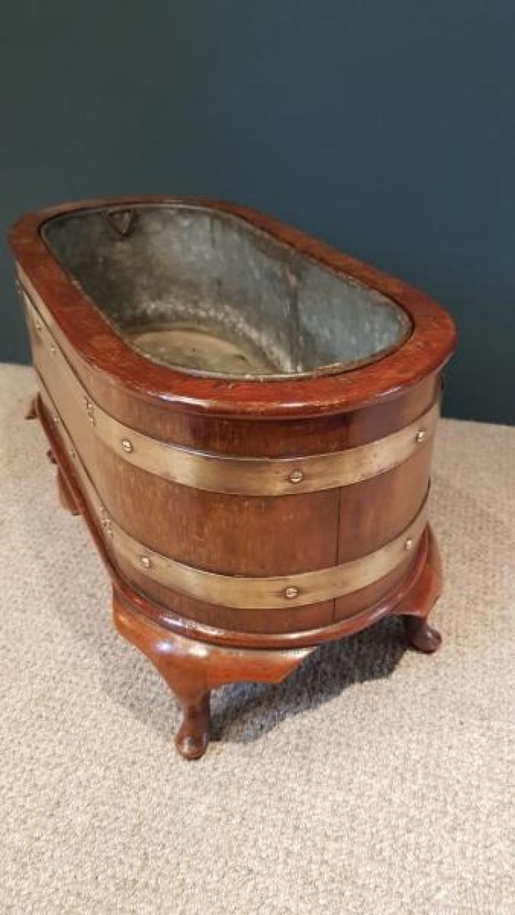 Antique Brass Bound Mahogany Planter and Liner - Image 2