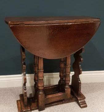 Antique Small Proportioned Oak Occasional Table