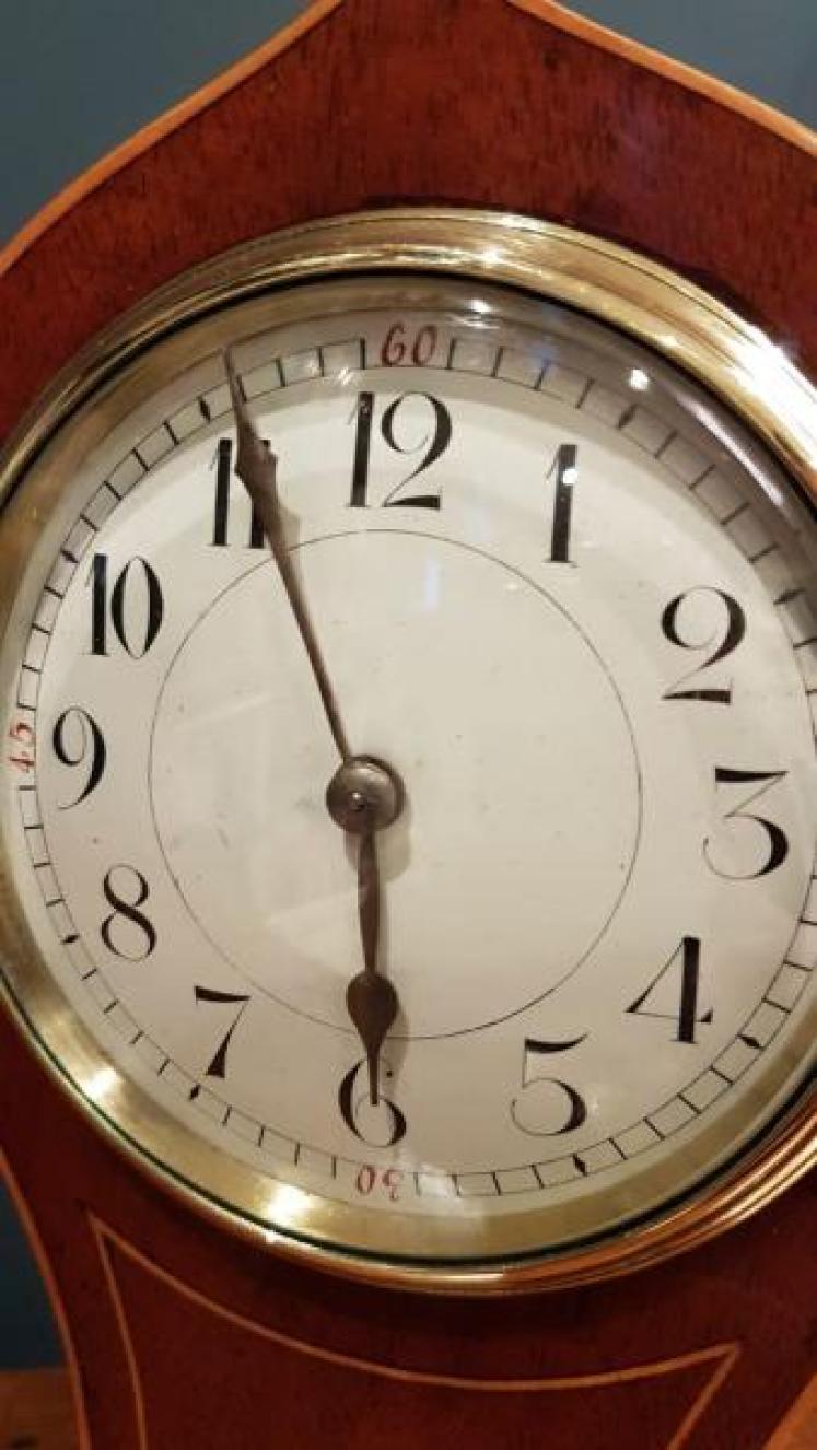 Superb Edwardian Keyhole Shaped Mantel Clock - Image 4