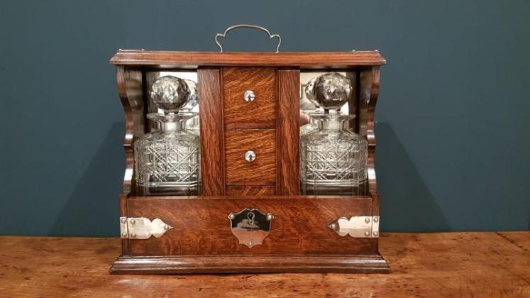 Superb Antique Oak Two Bottle Three Drawer Tantalus - Image 1