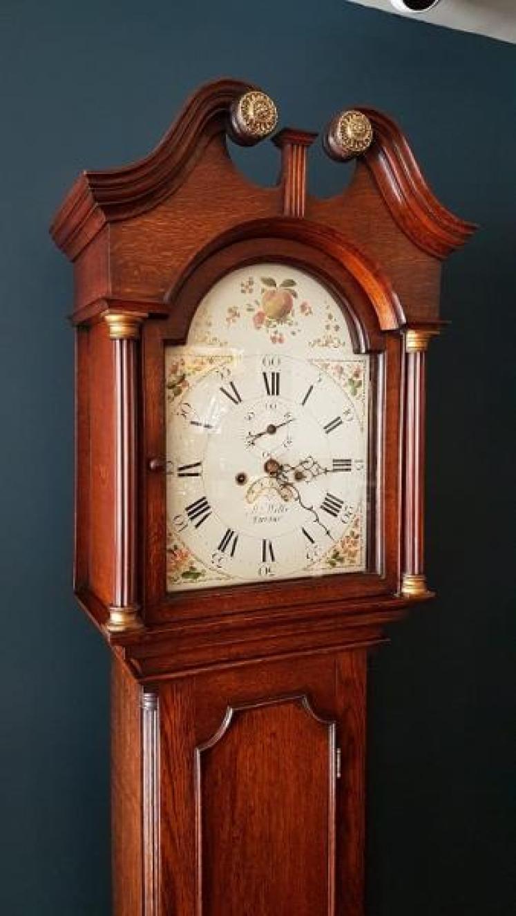 Small George III Oak Painted Dial 8 Day Longcase Clock - Image 1