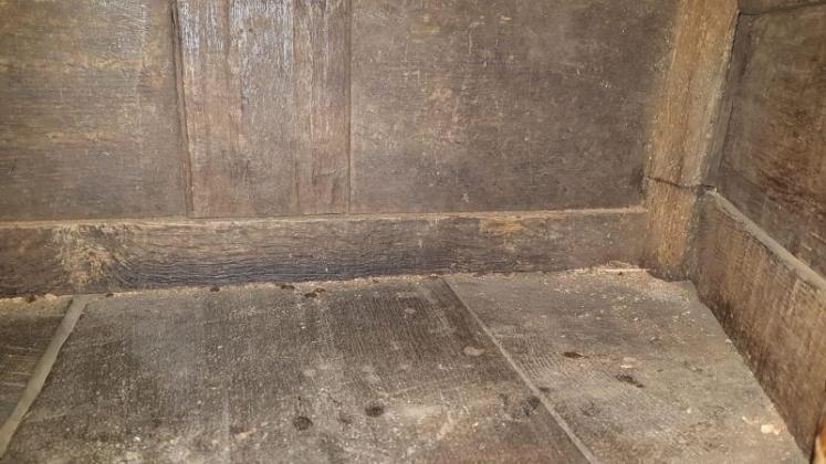Early Period Antique Oak Credence Table.c.1700 - Image 4