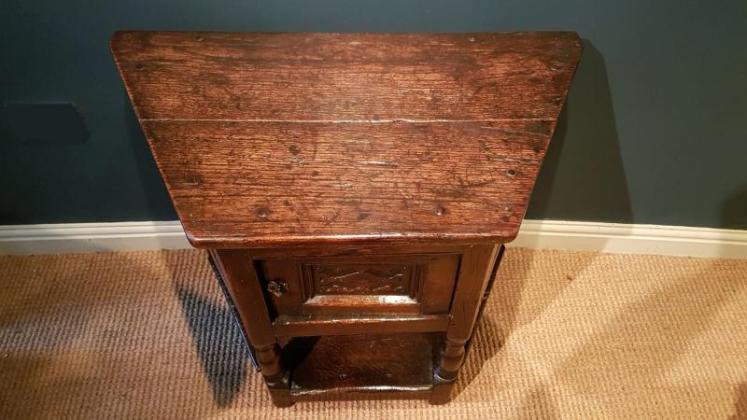 Early Period Antique Oak Credence Table.c.1700 - Image 5