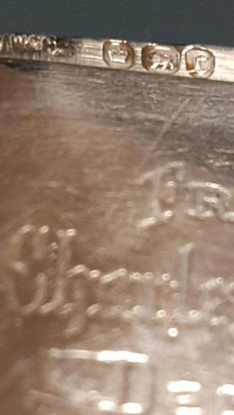 Antique Silver Globe Theatre Commemorative Vesta Case - Image 7