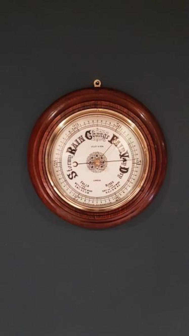 Victorian Oak Android Barometer - Image 1