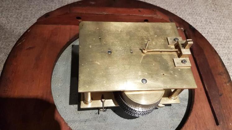 Antique Mahogany 8 Day Single Fusee Dial Clock - Image 5