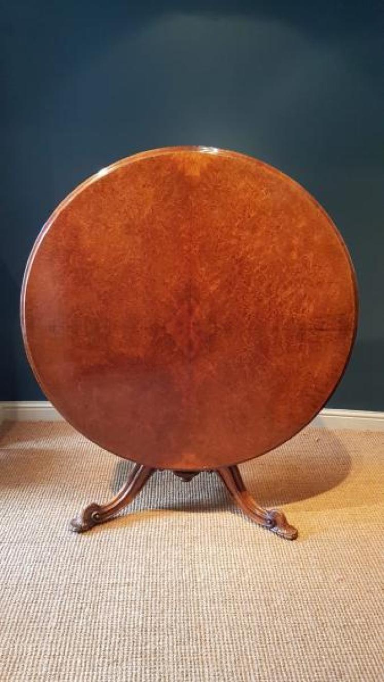 Victorian Burr Walnut Circular Table - Image 2