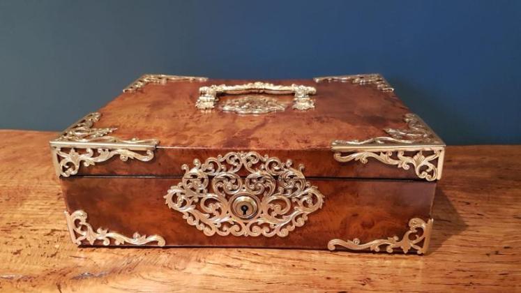 Superb Victorian Walnut and Ormolu Trimmed Jewellery Box - Image 1