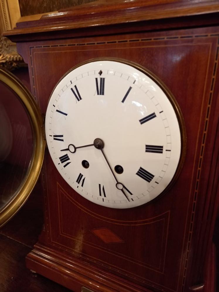 Antique Sheraton Inlaid Striking Bracket Clock - Image 4