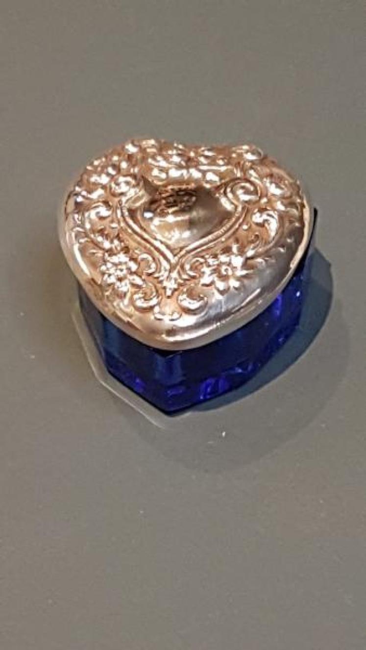 Silver and Bristol Blue Heart Shaped Box - Image 3