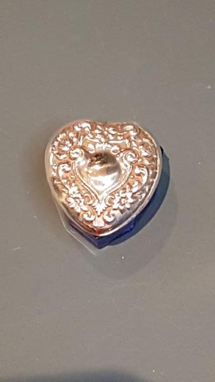 Silver and Bristol Blue Heart Shaped Box - Image 4