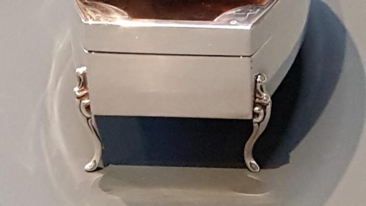 Antique Silver & Tortoiseshell Jewel Box - Image 3