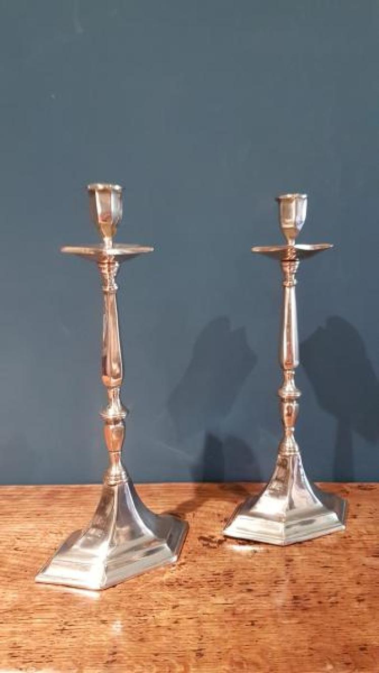 Pair of Superior Quality Victorian Cast Brass Candlesticks - Image 7