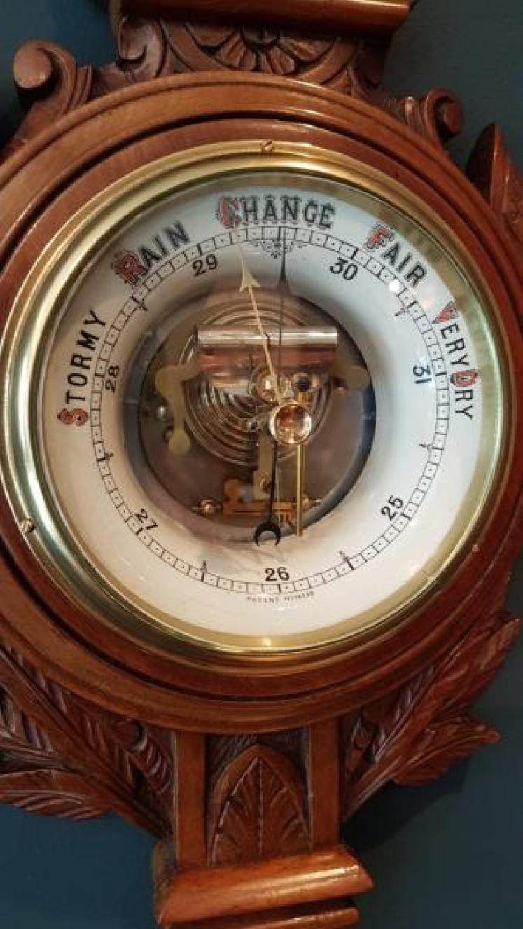 Superb Antique Carved Walnut Banjo Barometer  - Image 5