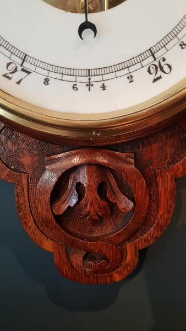 Fine Quality Antique Carved Oak Banjo Barometer  - Image 6