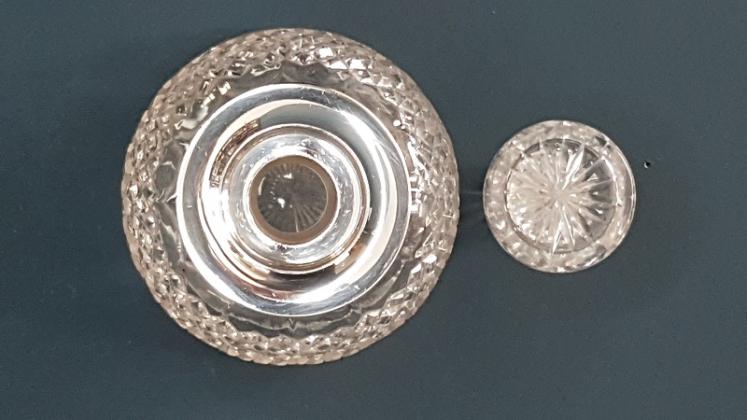 Victorian Cut Crystal Thistle Shaped Decanter with Silver Rim - Image 4