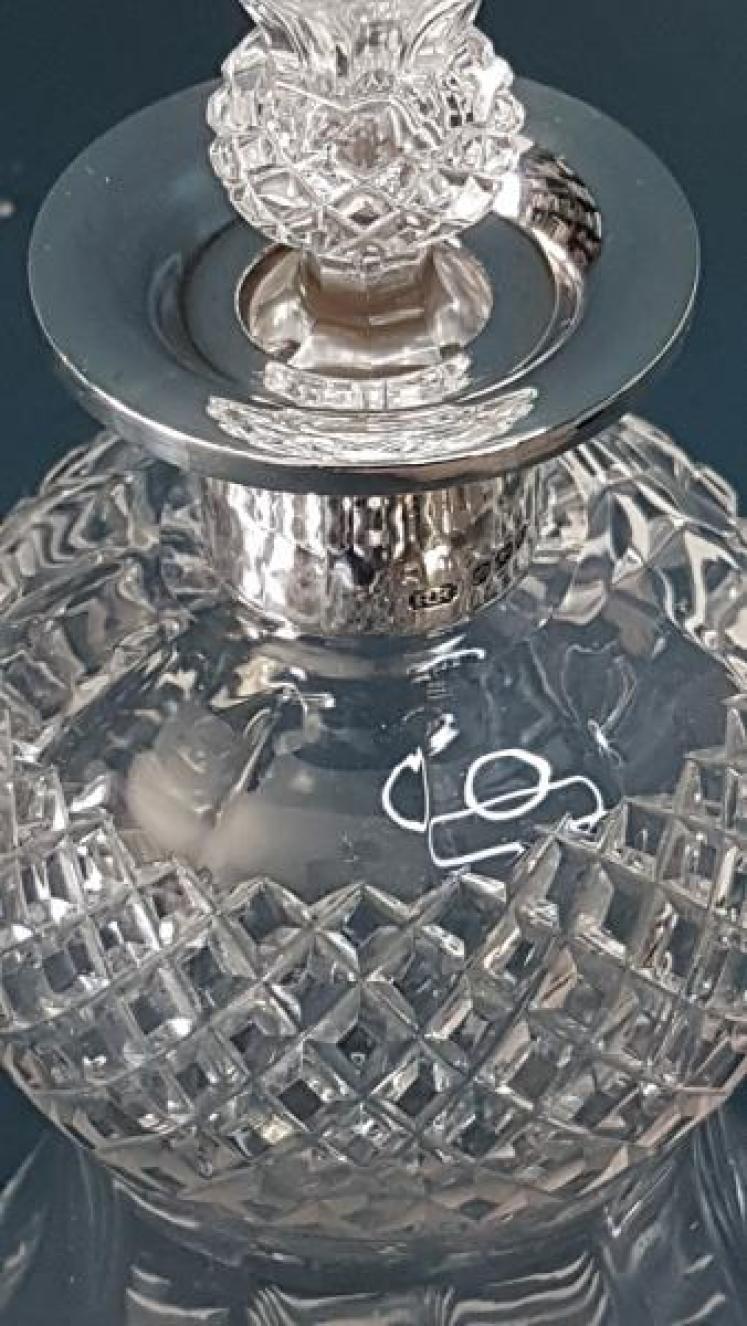 Victorian Cut Crystal Thistle Shaped Decanter with Silver Rim - Image 6