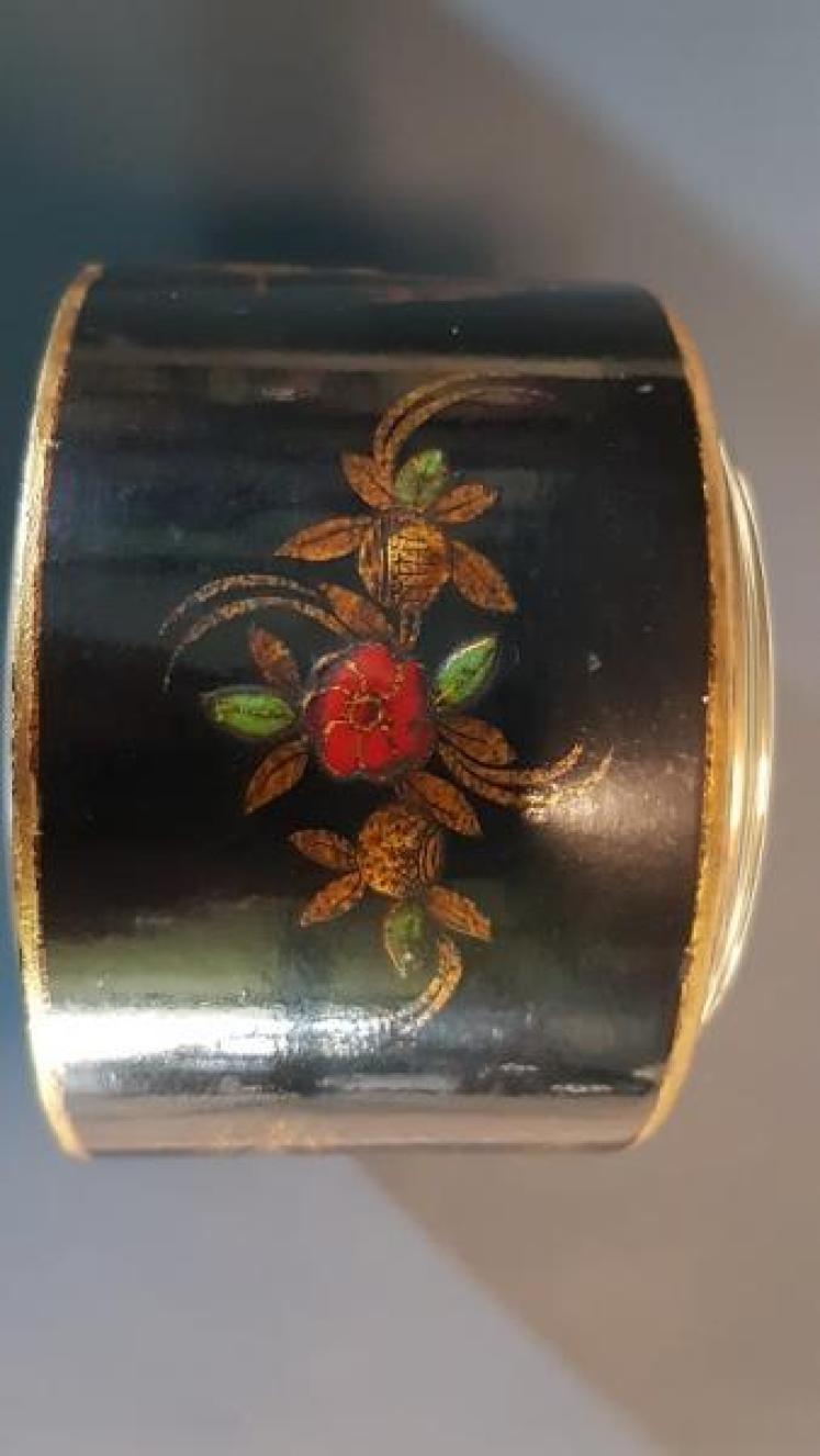 Antique Chinoiserie 8 Day Paris Made Mantel Clock - Image 5