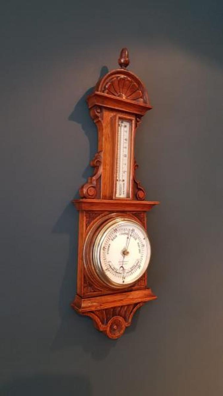 Small Antique Carved Oak Banjo Barometer - Image 2