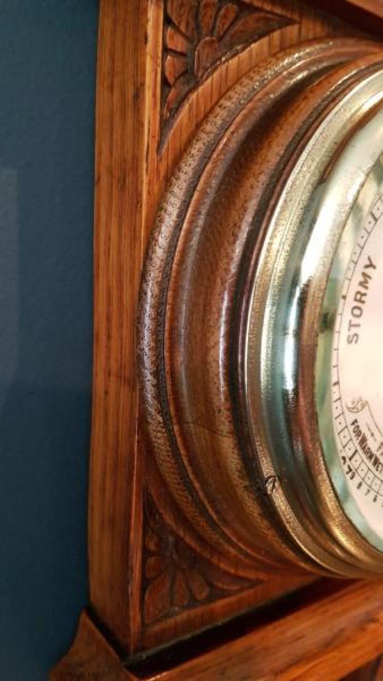 Small Antique Carved Oak Banjo Barometer - Image 5