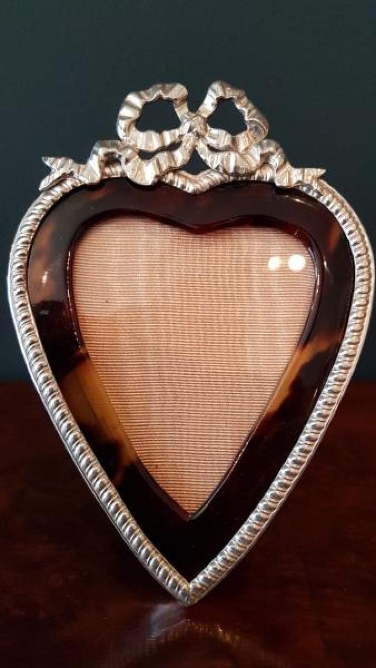 Fine Quality Victorian Silver and Tortoise Shell Photo Frame - Image 2