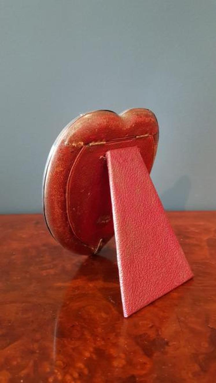 Victorian Silver Heart Shaped Photo Frame - Image 4
