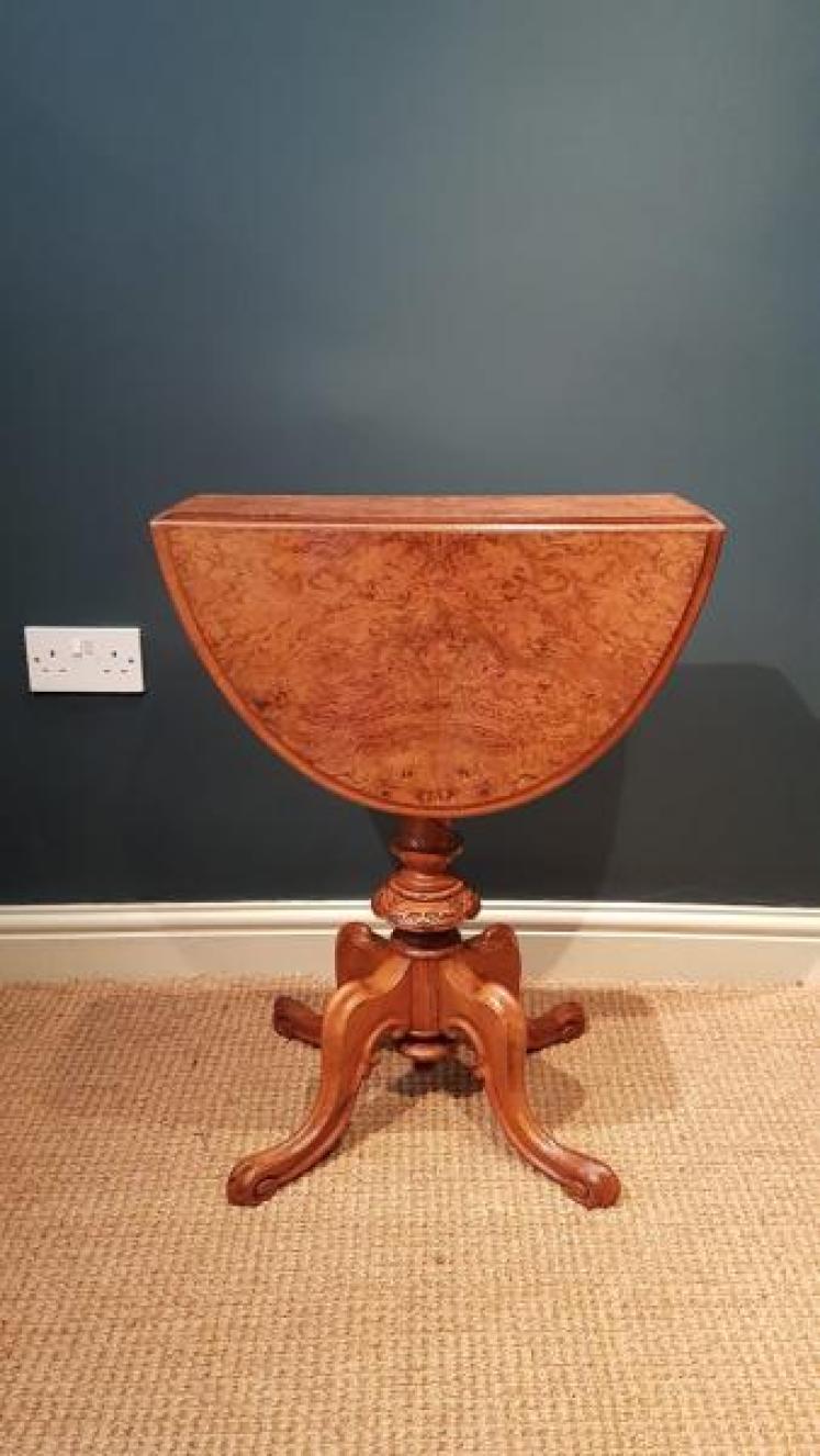 Fine Victorian Burr Walnut Sutherland Table - Image 1