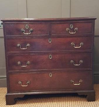 Small George III Oak Chest of Drawers