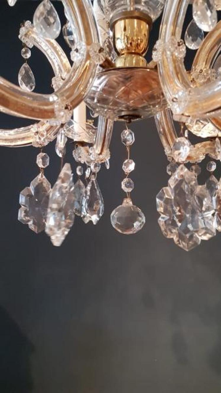 Fine Quality 1920's Cut Crystal Chandelier - Image 3